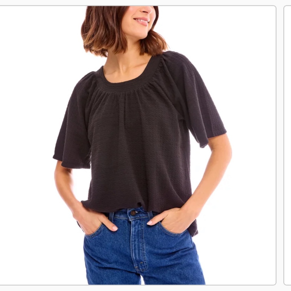 NWT B Collections by Bobeau Women's Flutter Sleeve Top